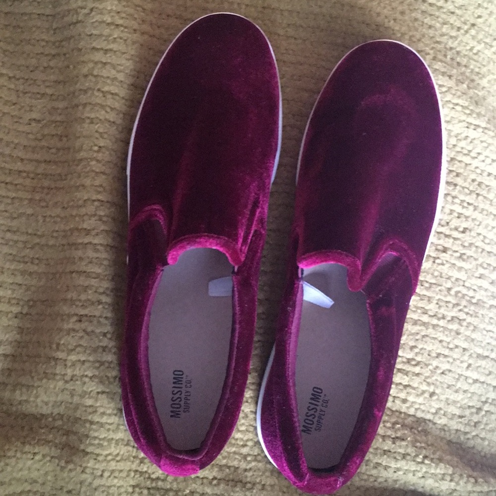 Stylish Velvet Sneakers